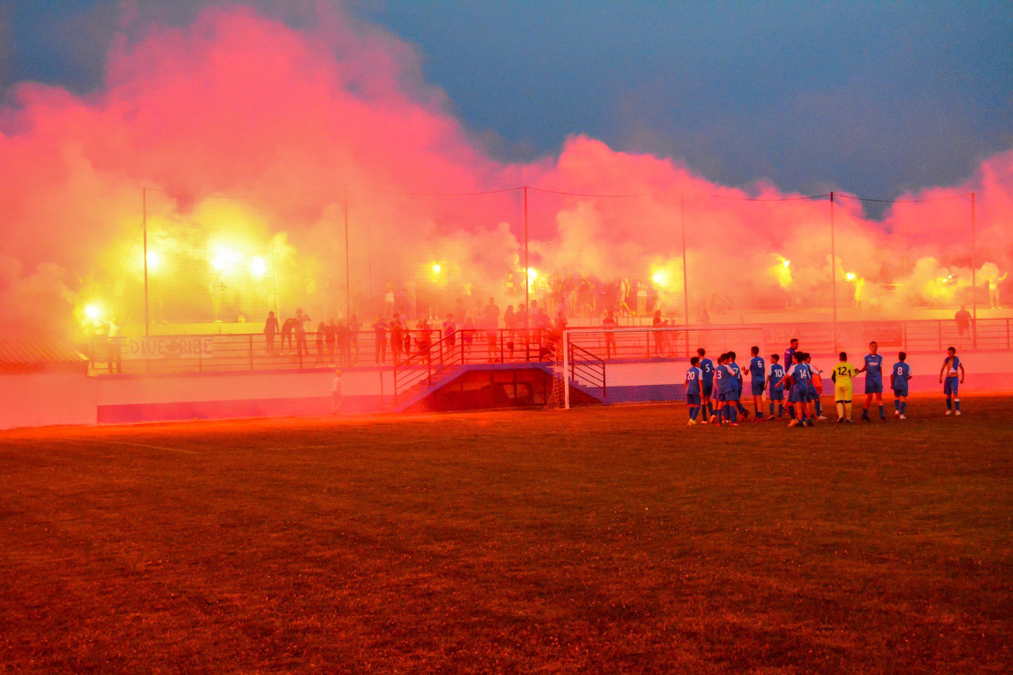 Bakljada nakon pobjede Nogometnog kluba Rječina